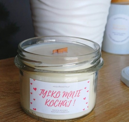 swieca-sojowa-w-sloiku-tylko-mnie-kochaj.jpg