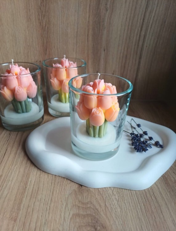 Swieca-tulipany-w-szkle.jpg