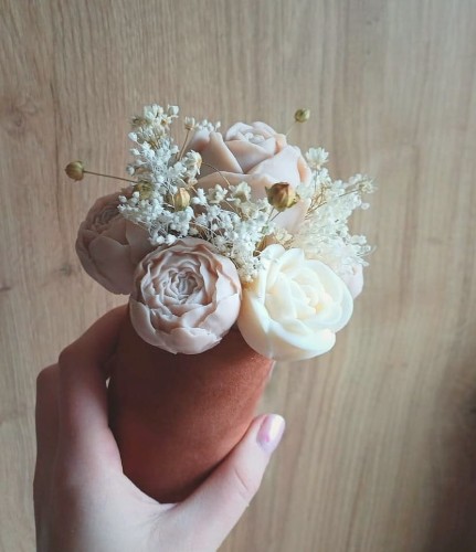 flowerbox-z-wosku-sojowego-bezowo-brazowy.jpg