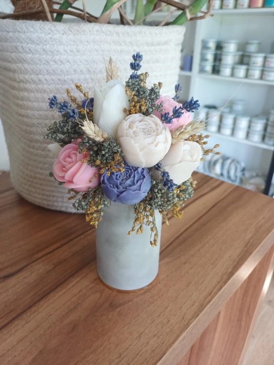 flower-box-z-wosku-sojowego-odcienie-rozu-fioletu-bezu(2).jpg