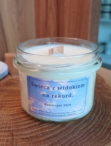 Swieca-w-sloiku-z-napisem-swieca-widokiem-na-rekord.jpg