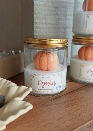 jesienna-swieca-sojowa-w-sloiku-250ml-dynka-pomaranczowa-dynia-3d.jpg