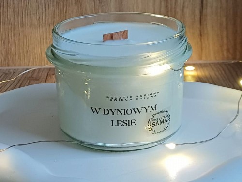 świeca w słoiku zapachowa