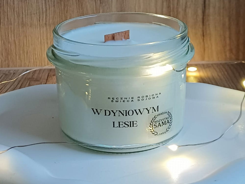 świeca w słoiku zapachowa